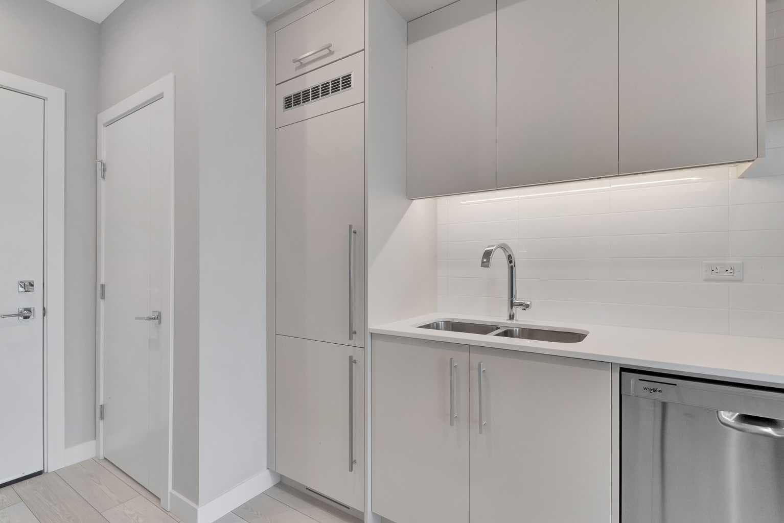 516, 8230 Broadcast Avenue SW