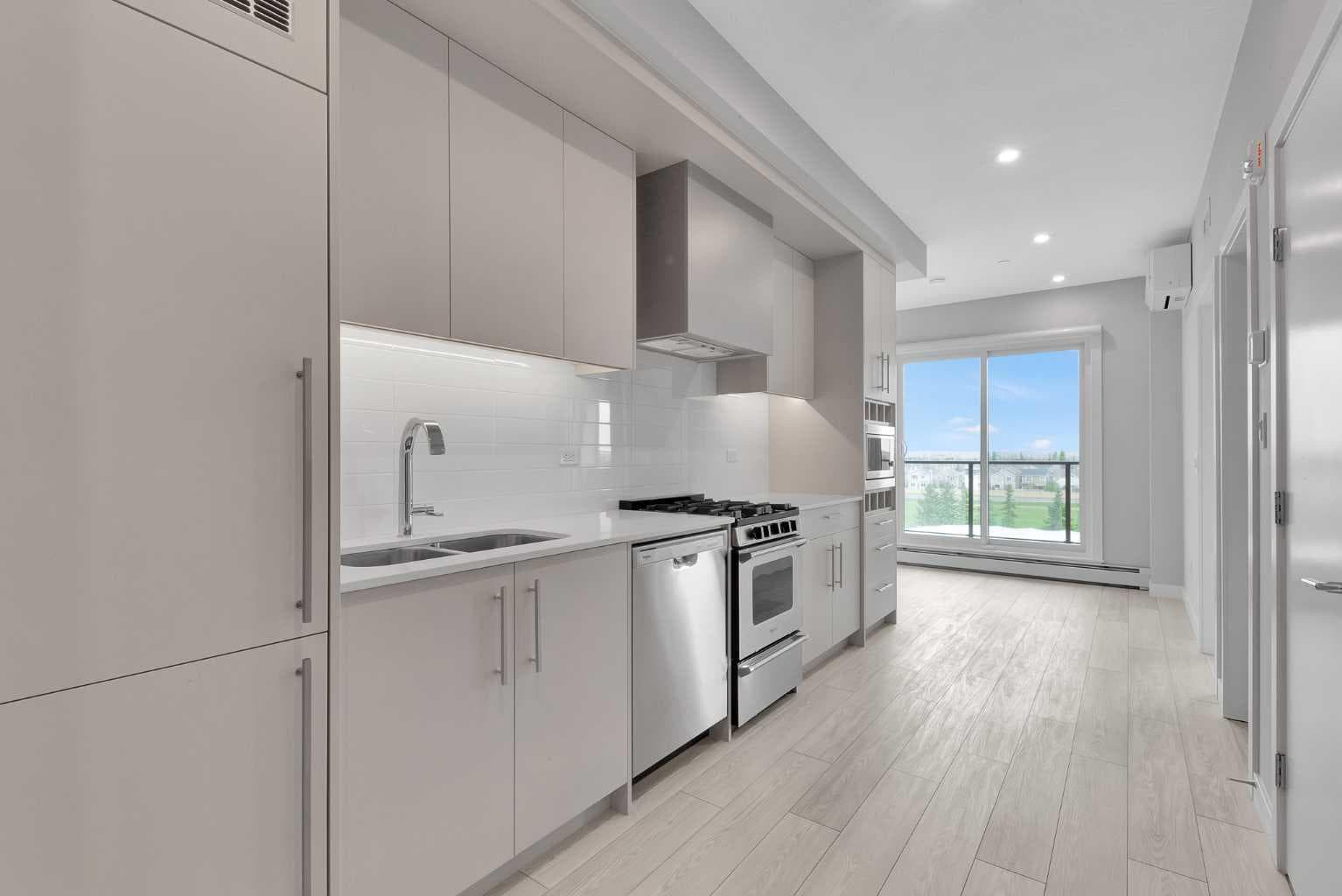 516, 8230 Broadcast Avenue SW