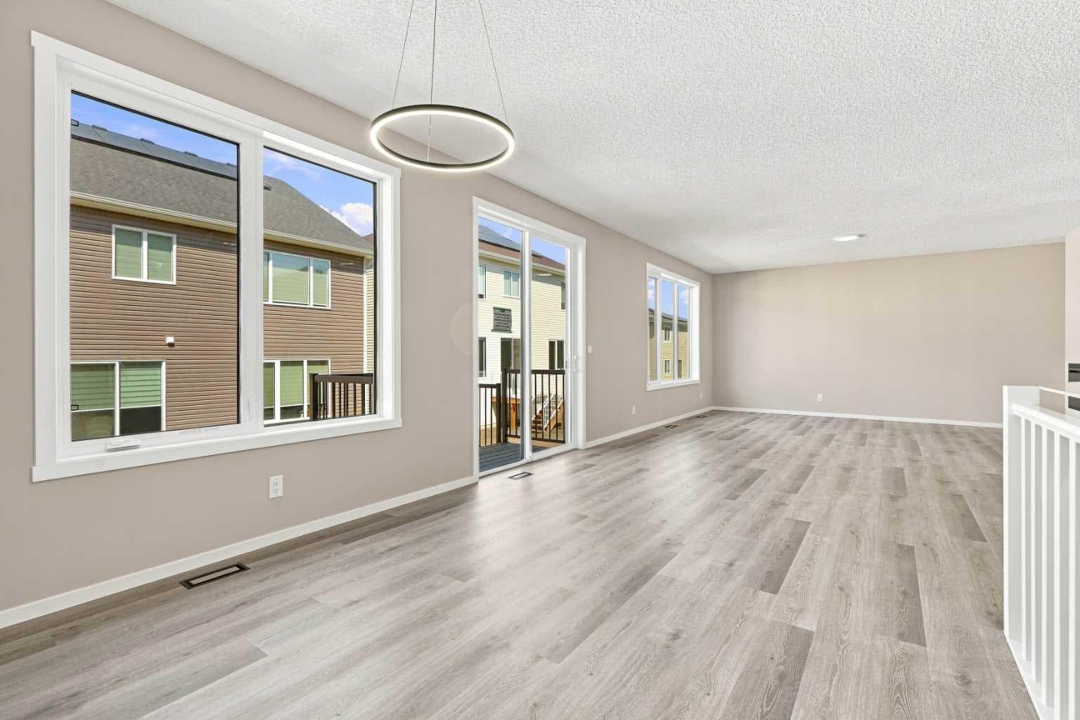 44 Carringwood Rise NW