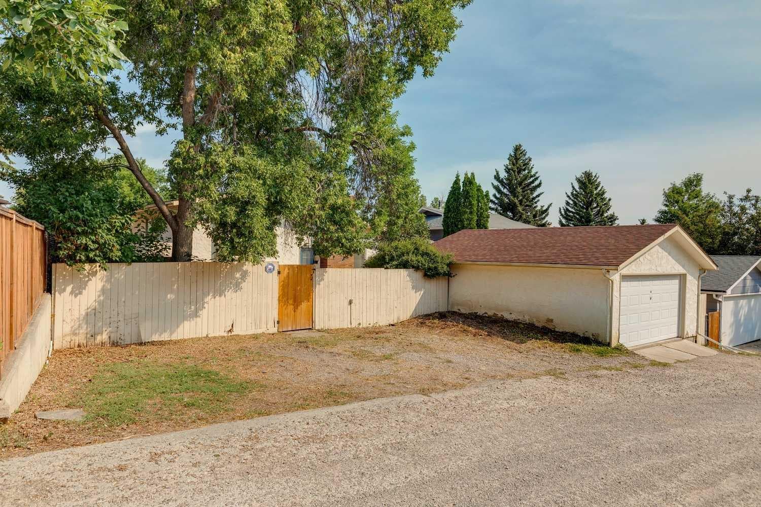 567 Parkridge Drive SE