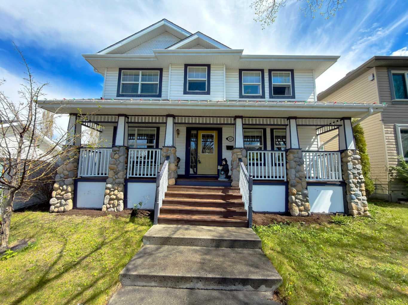 42 Inverness View SE