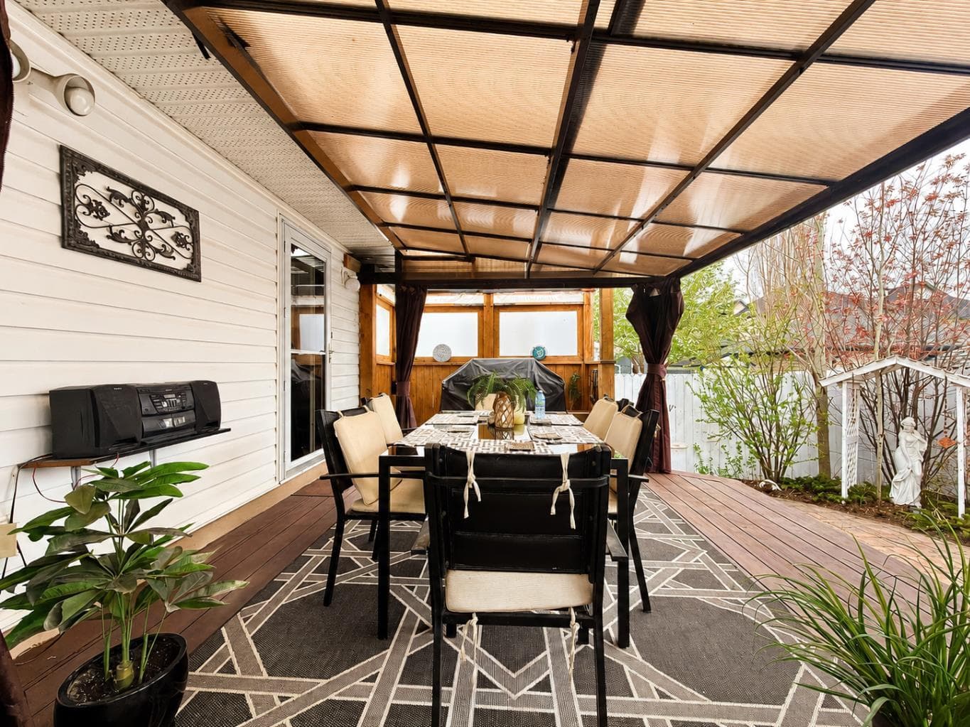 42 Inverness View SE