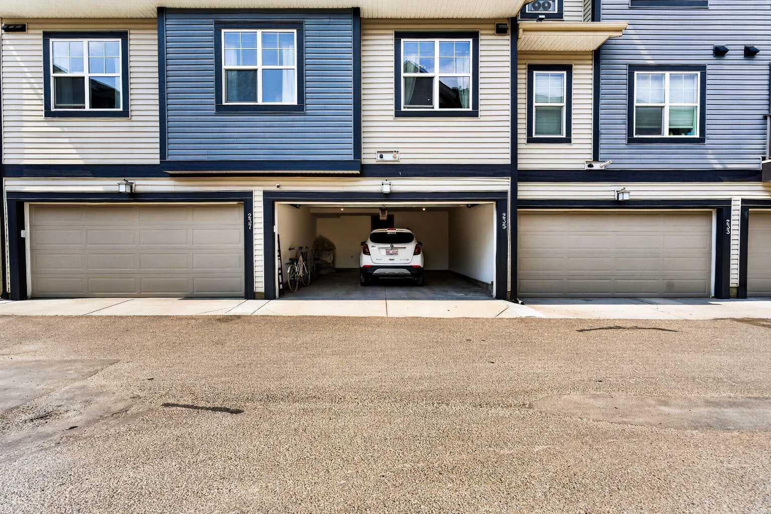 235 Mckenzie Towne Link SE