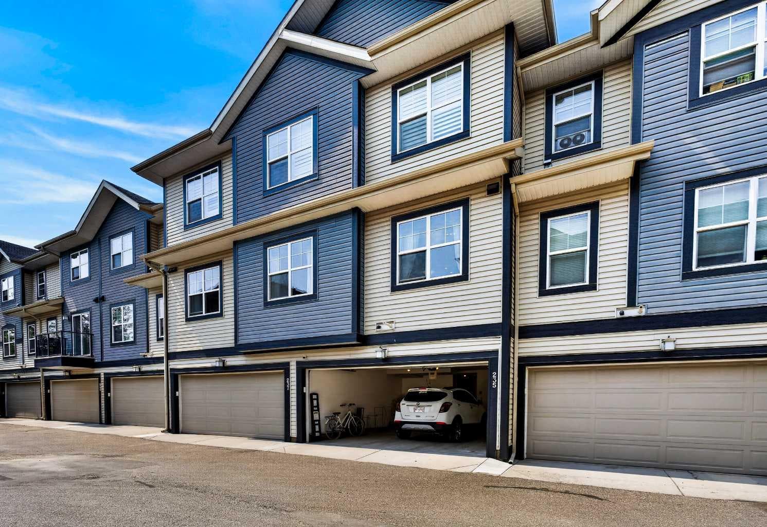 235 Mckenzie Towne Link SE