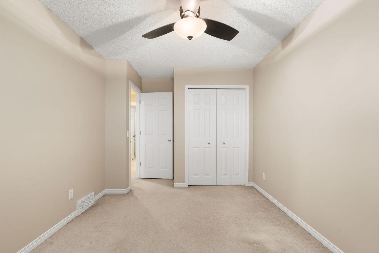 147, 7707 Martha's Haven Park NE