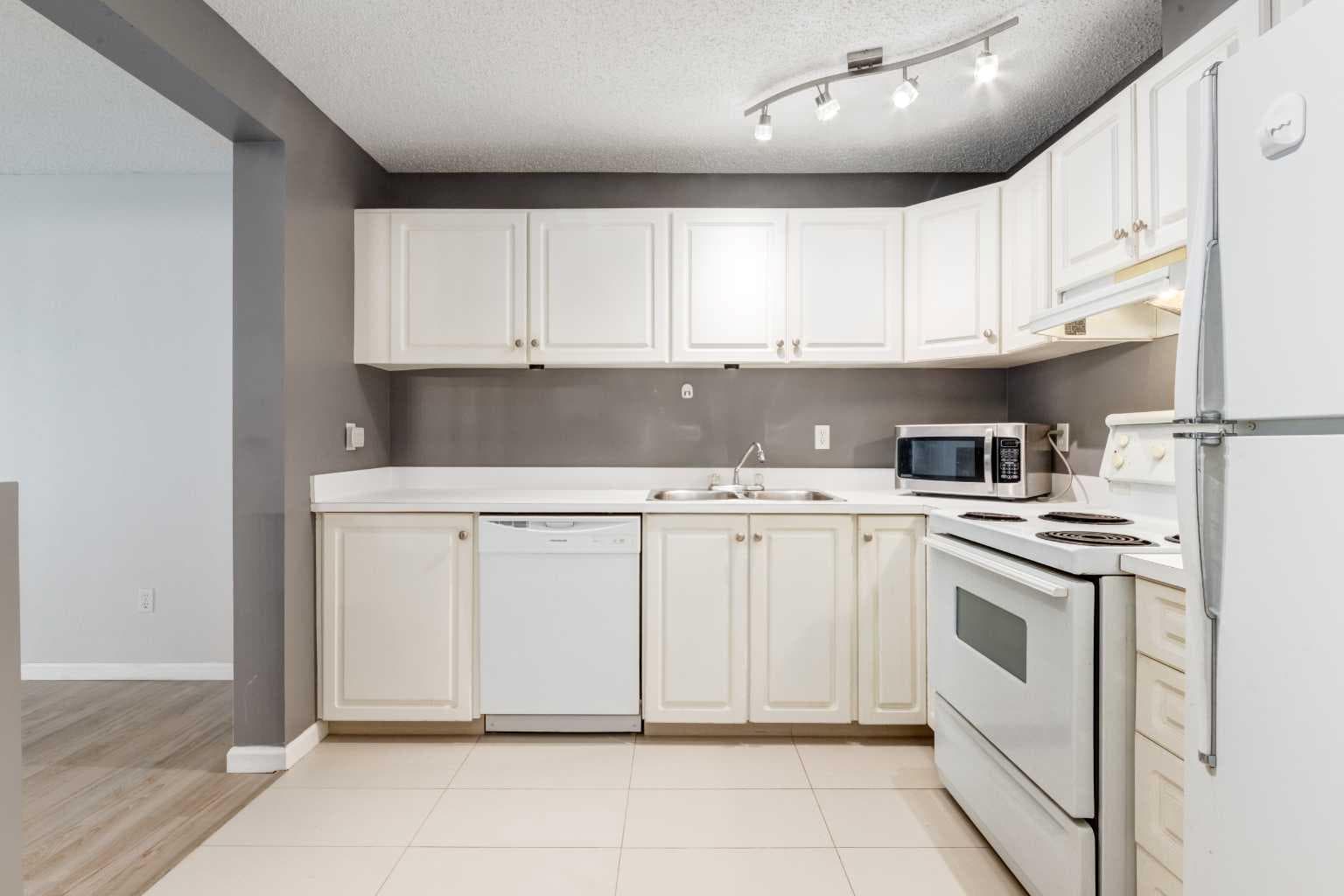 4203, 385 Patterson Hill SW