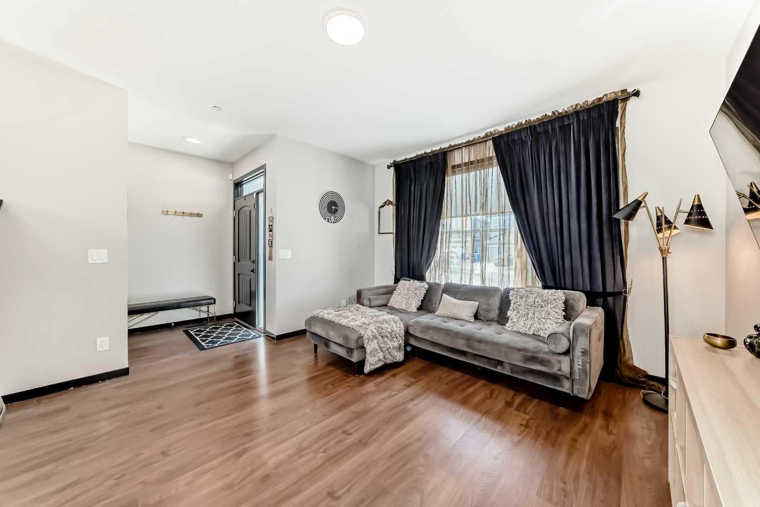 36 Howse Heights NE