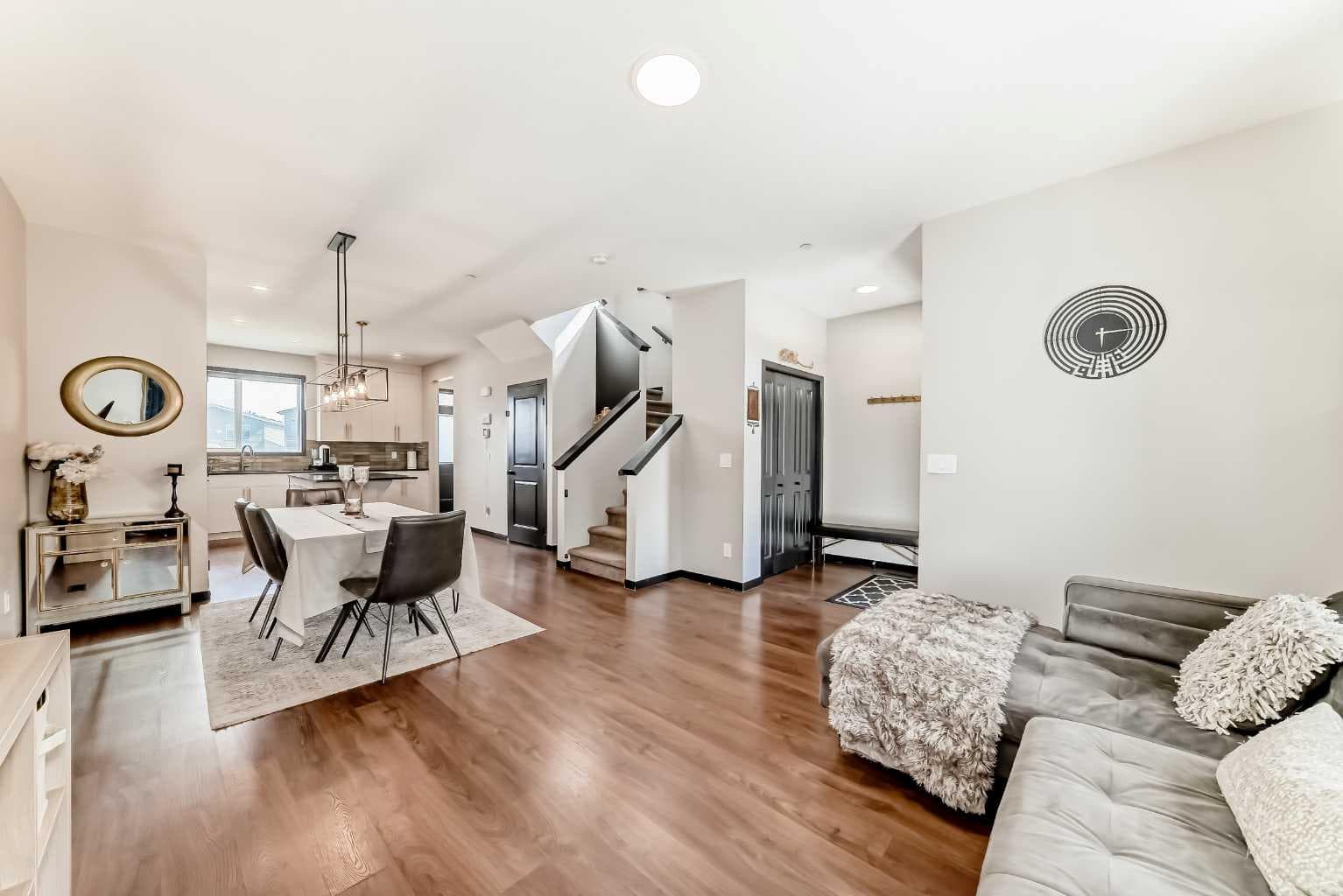 36 Howse Heights NE