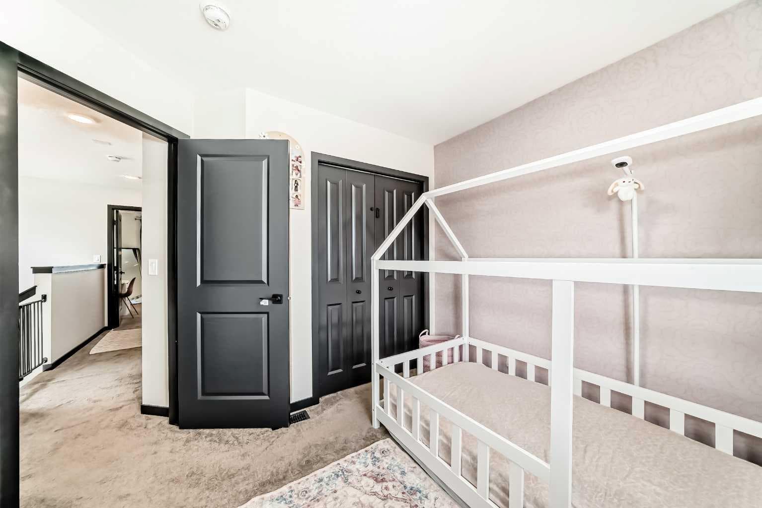 36 Howse Heights NE