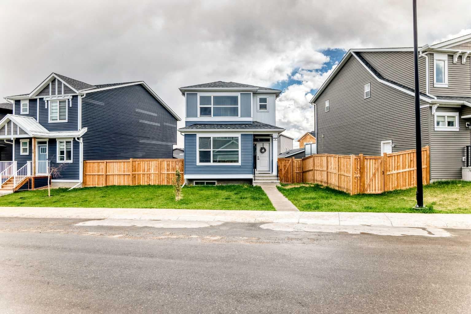 36 Howse Heights NE