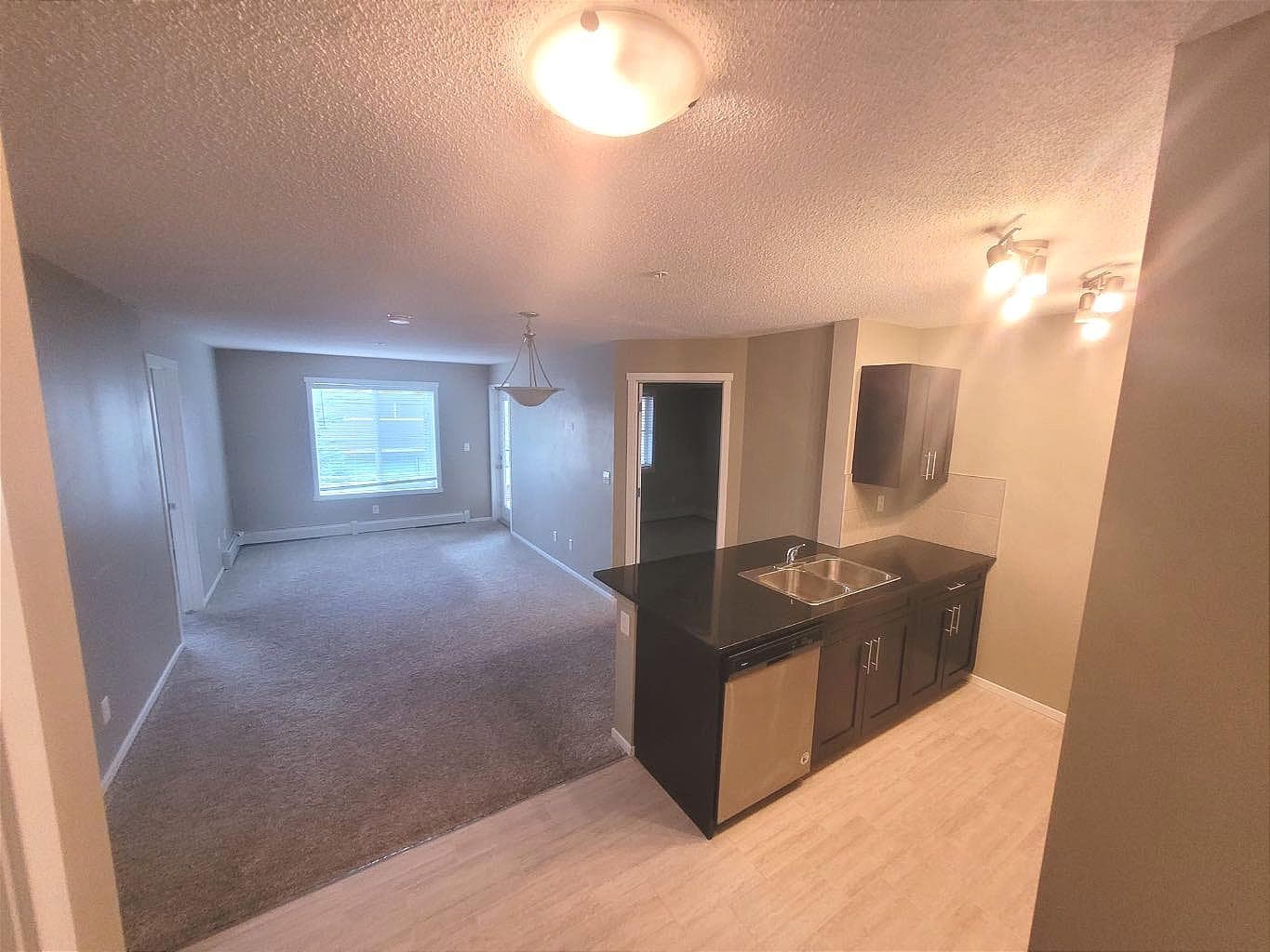 2238, 81 Legacy Boulevard SE
