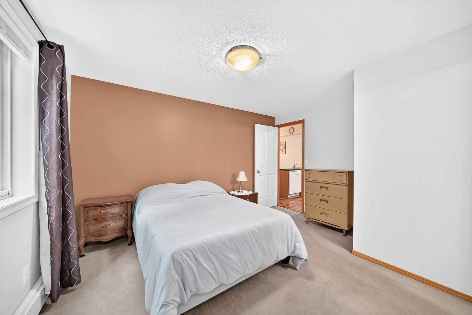 156, 1415 Centre A Street NE