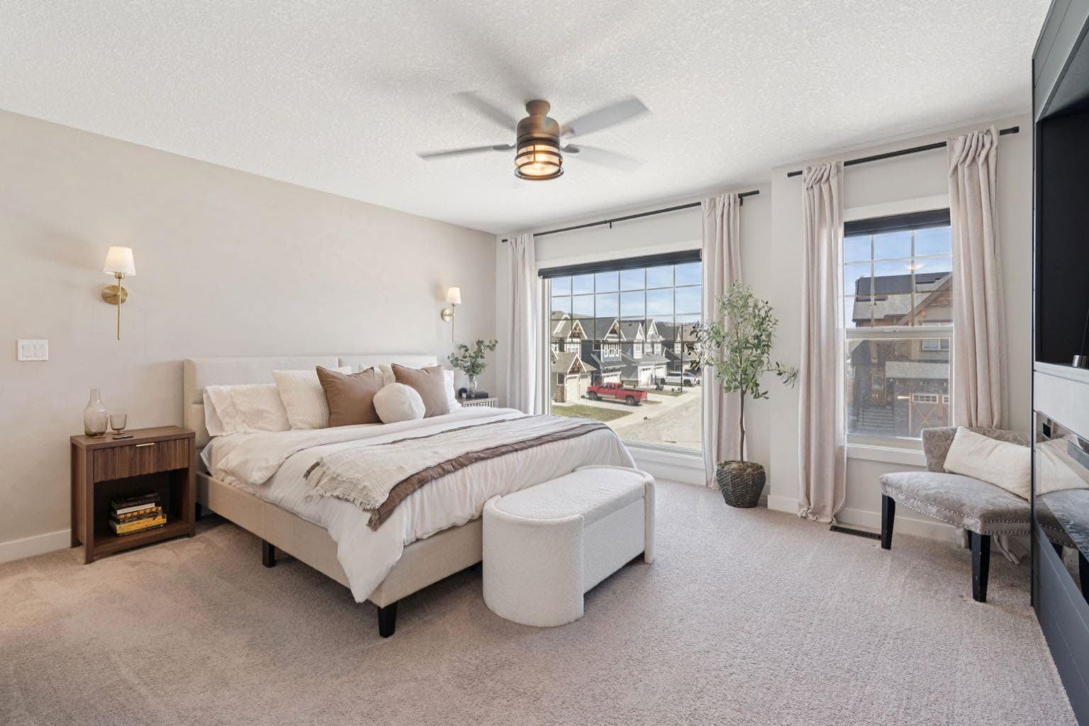 206 Riviera View 