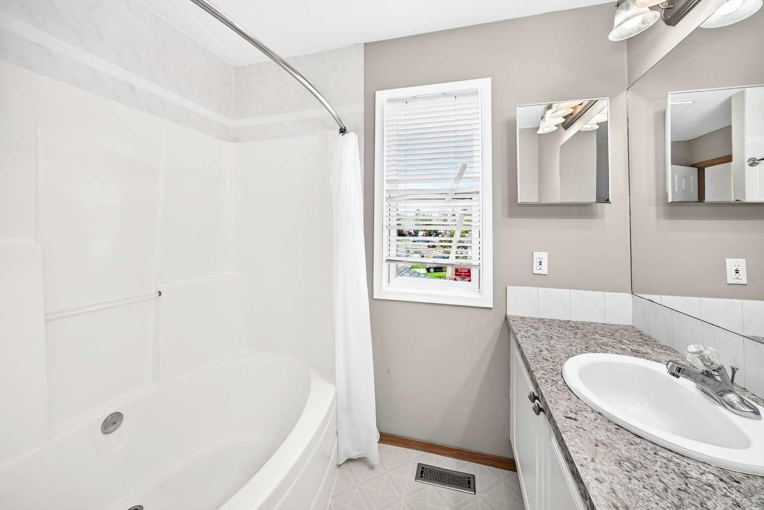 87 Citadel Peak Circle NW
