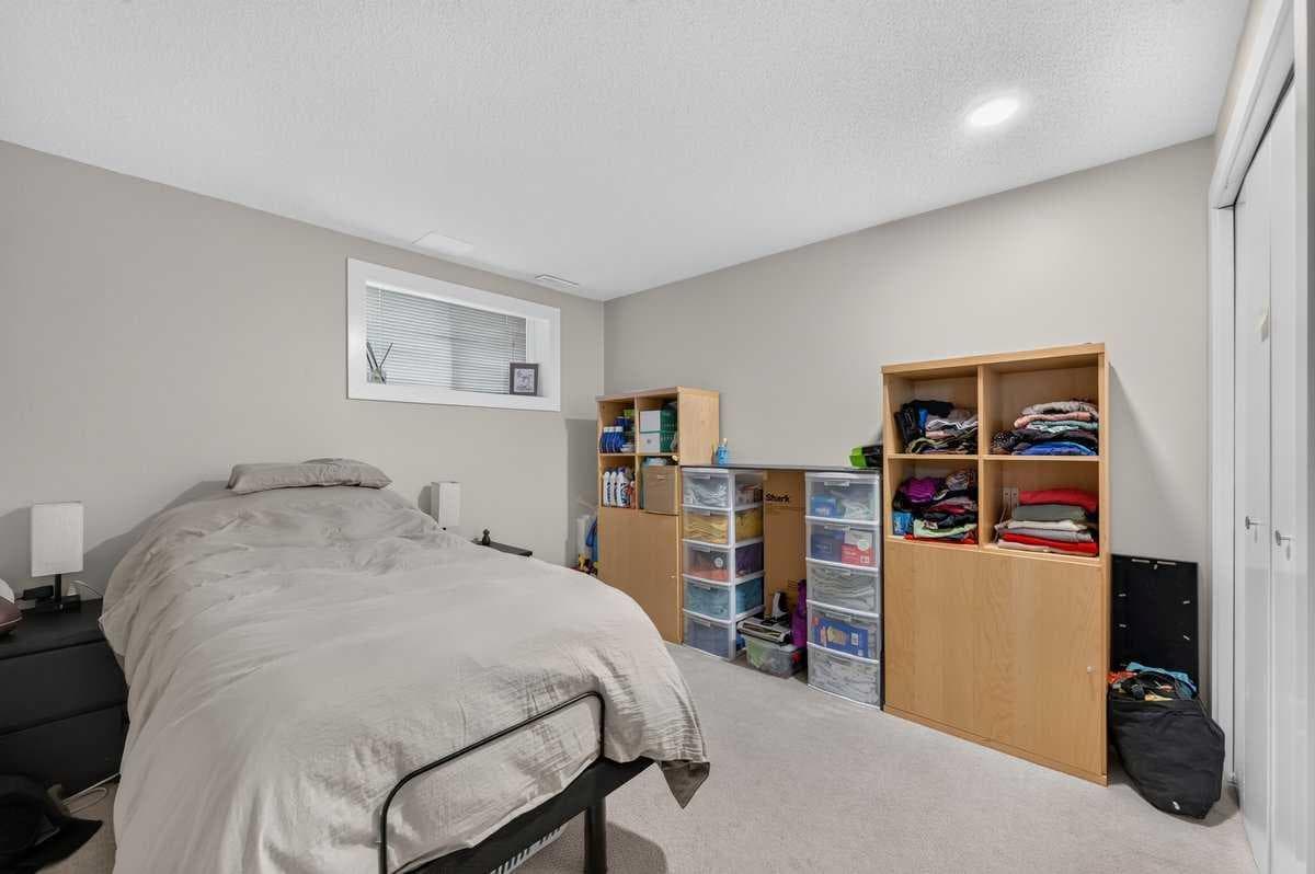 61 Somervale Point SW