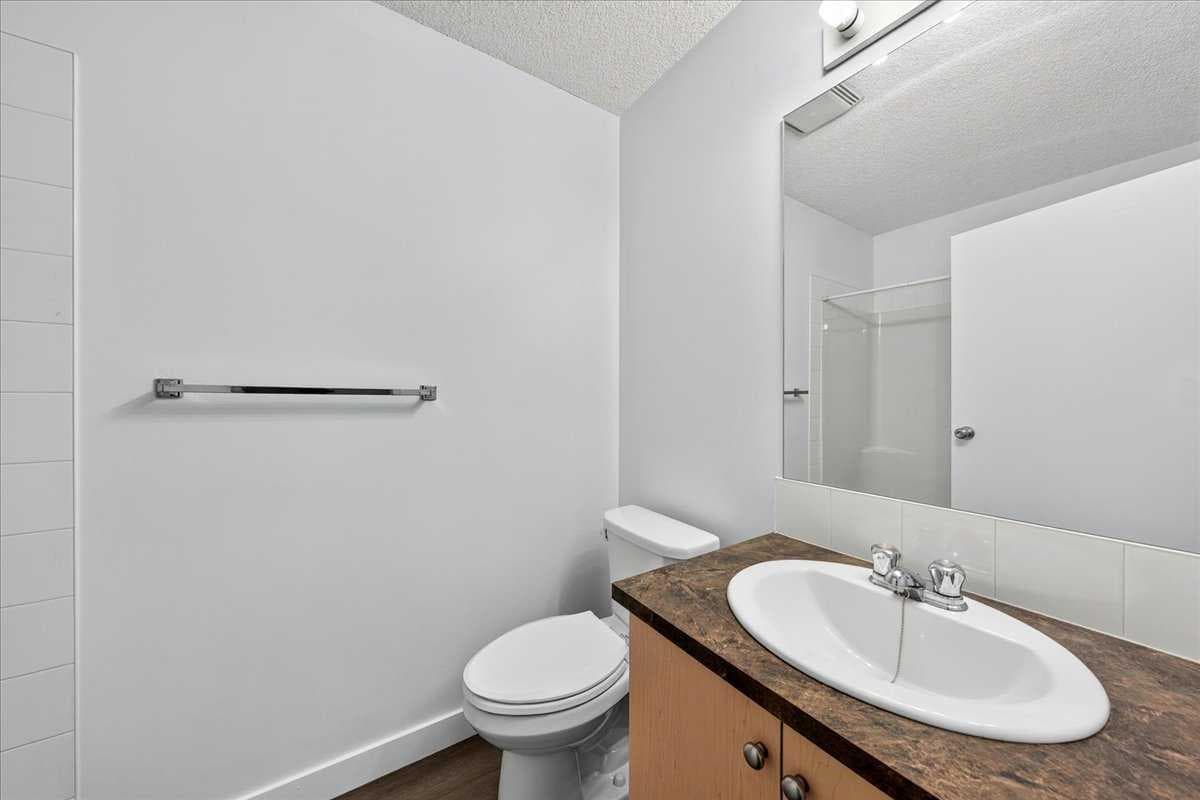 3304, 73 Erin Woods Court SE