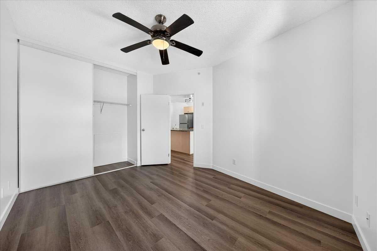 3304, 73 Erin Woods Court SE