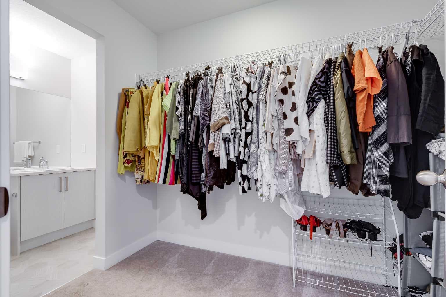 571 Canals Crossing SW