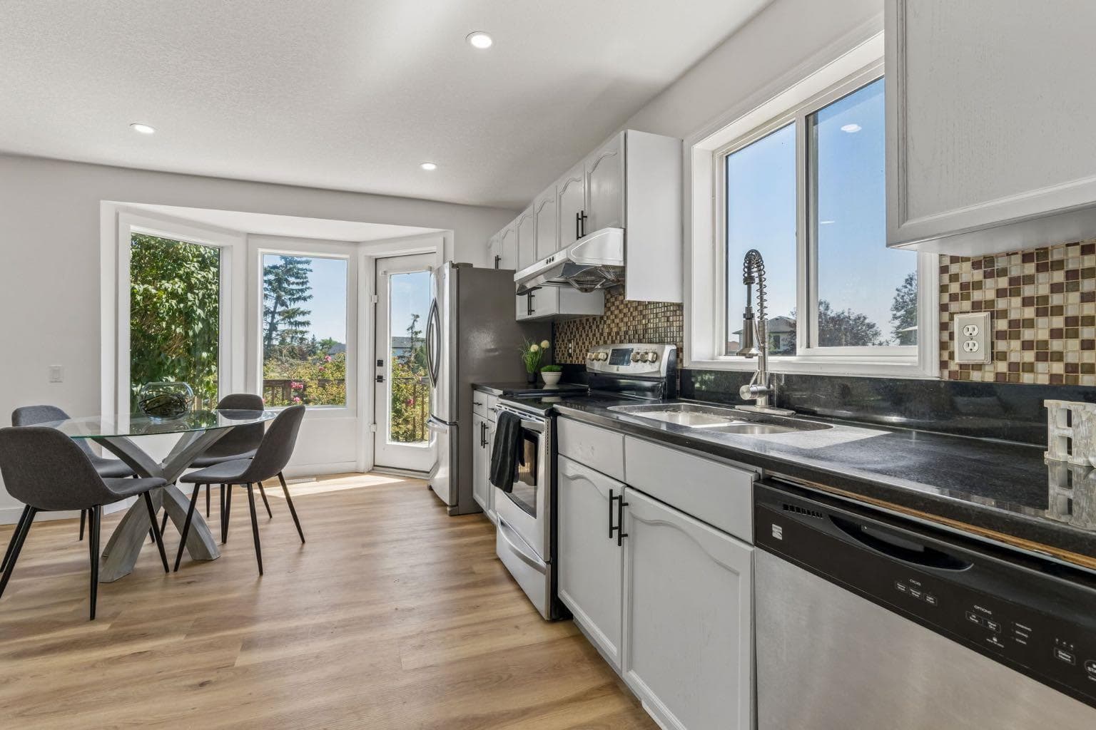 51 San Diego Place NE