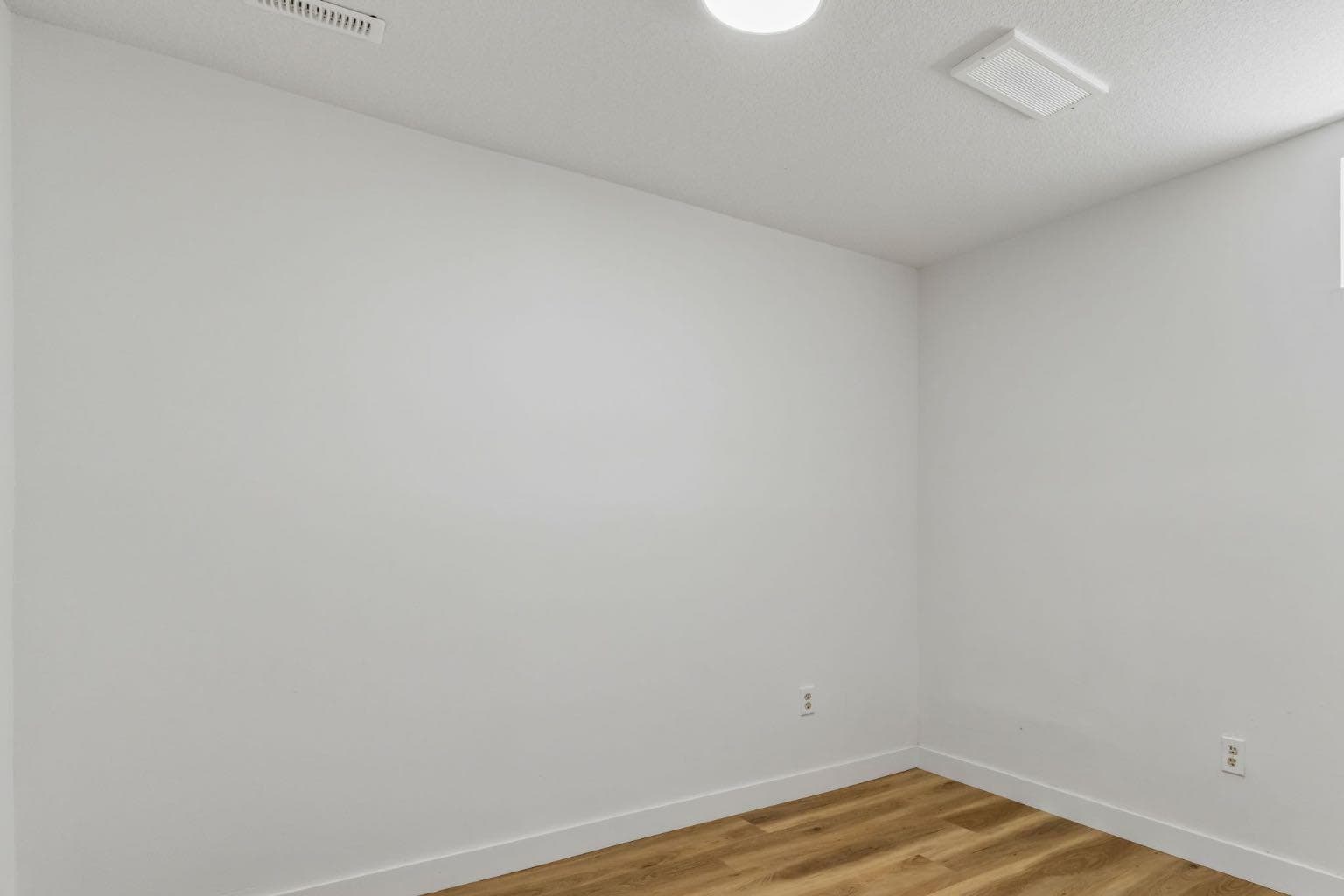 51 San Diego Place NE