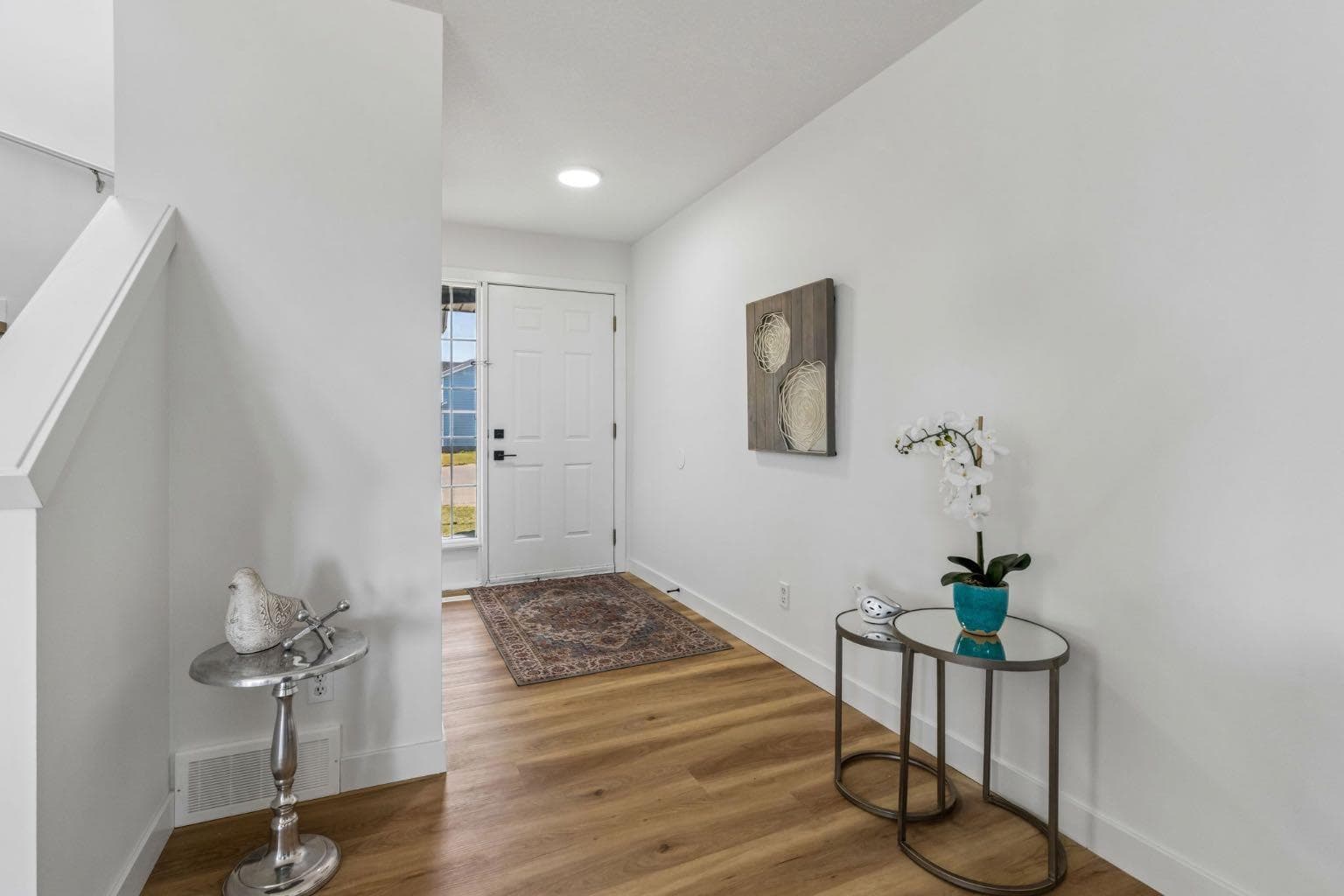 51 San Diego Place NE