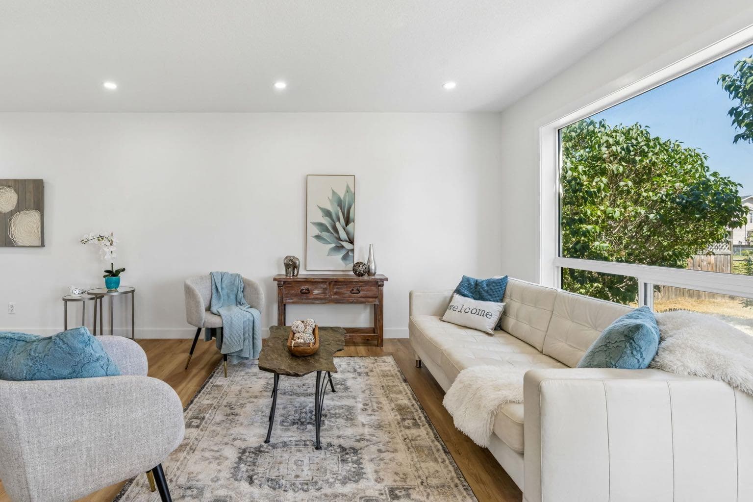 51 San Diego Place NE