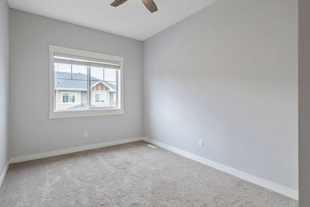22 West Coach Manor SW