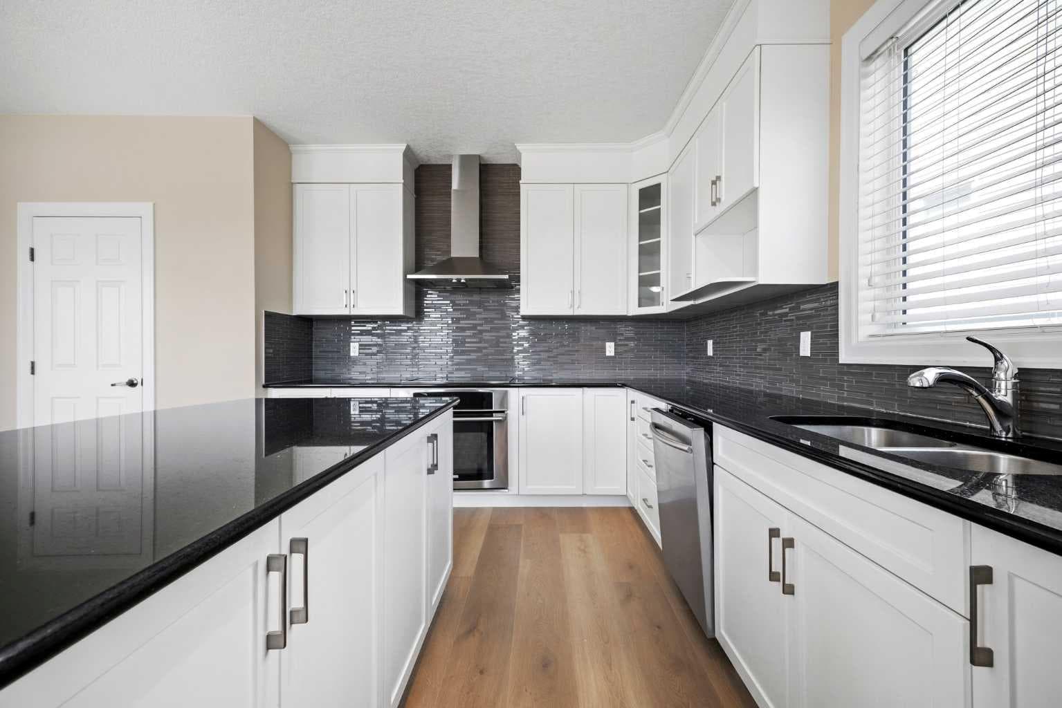 596 Windbrook Heights 