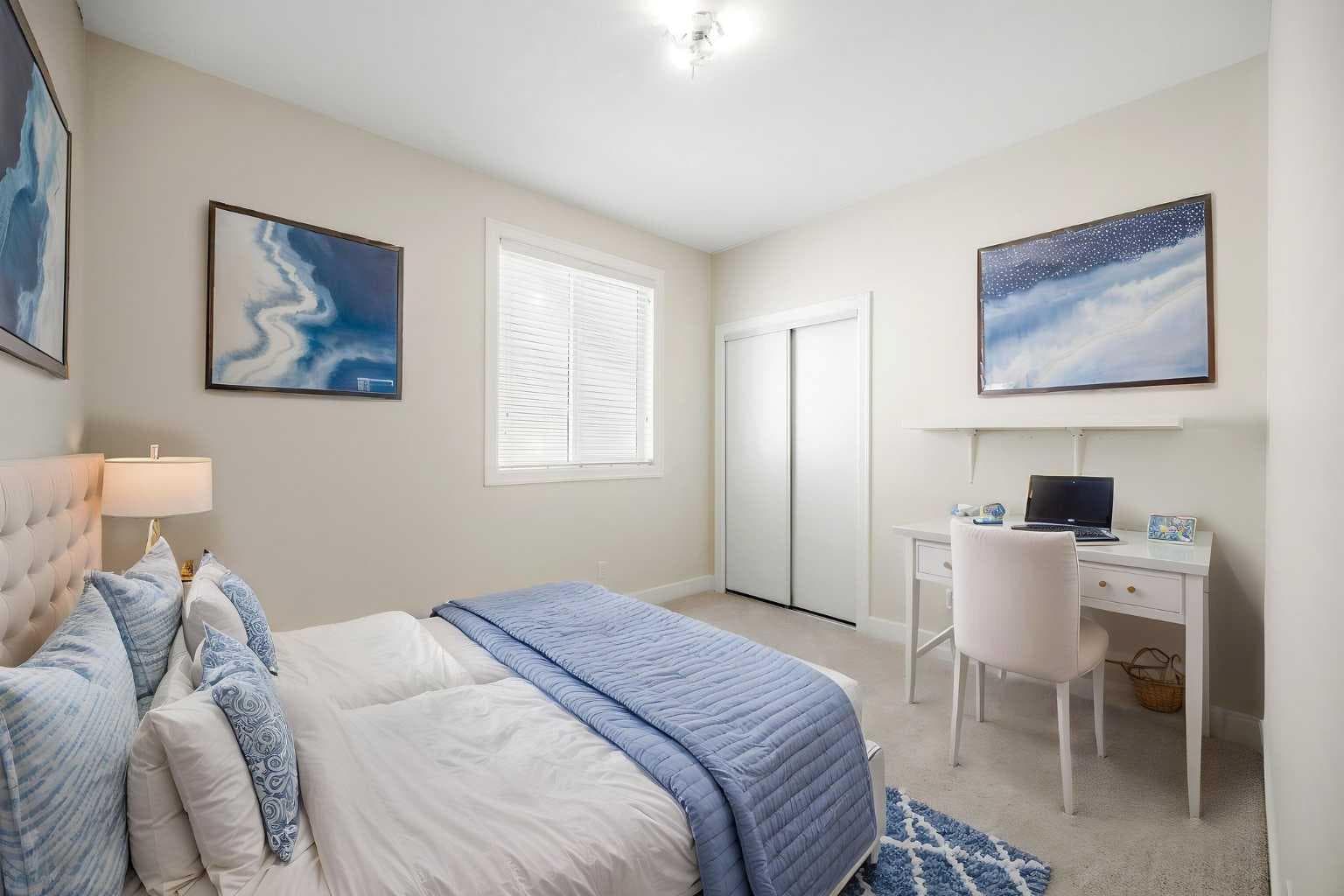 596 Windbrook Heights 