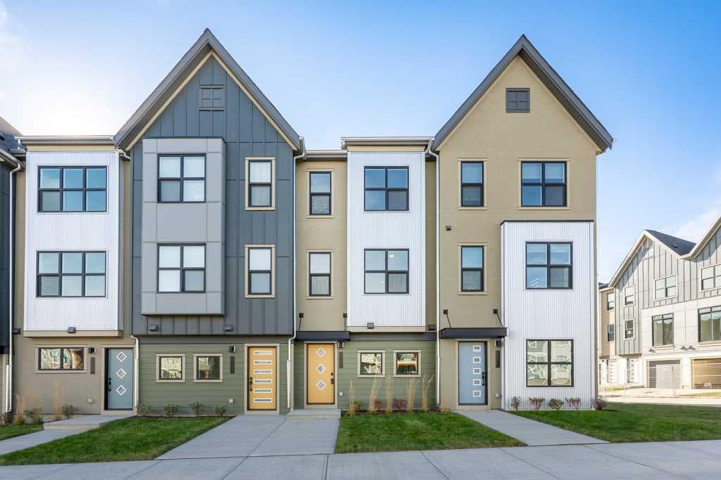 702, 437 Alpine Avenue SW