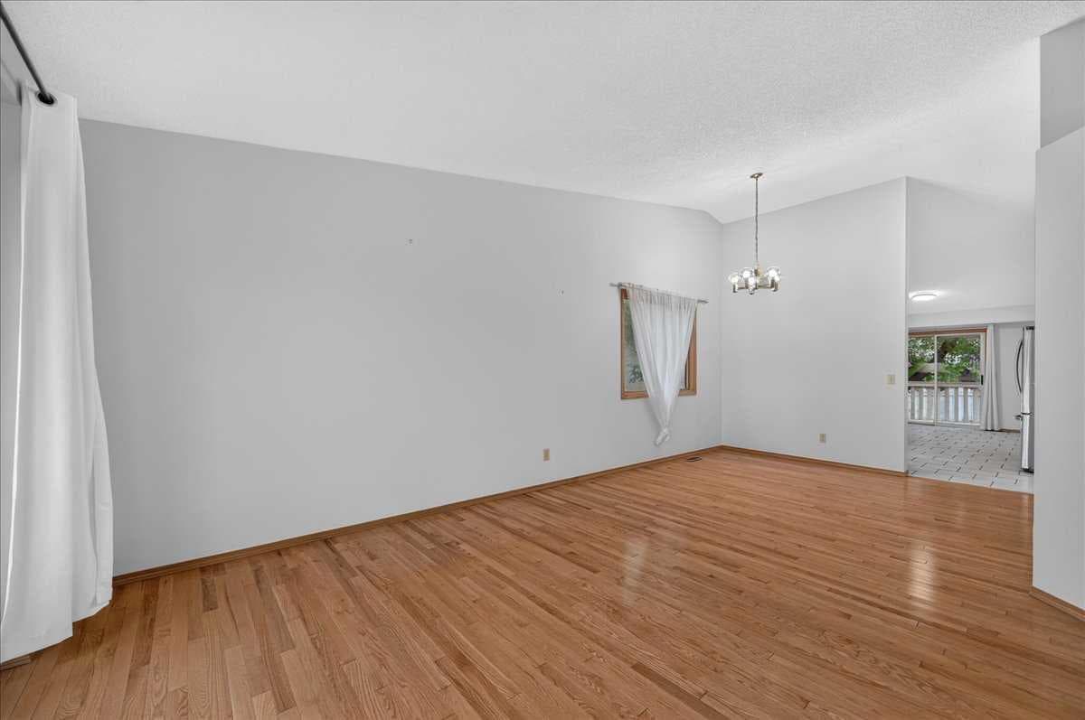 273 Sandarac Drive NW