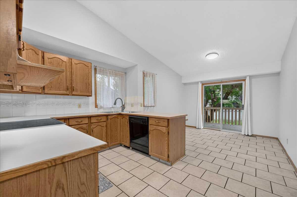 273 Sandarac Drive NW