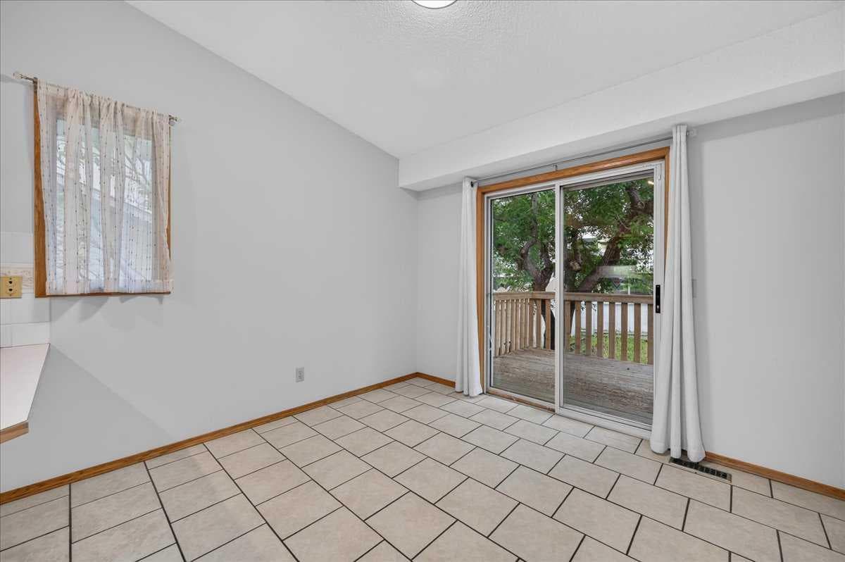273 Sandarac Drive NW
