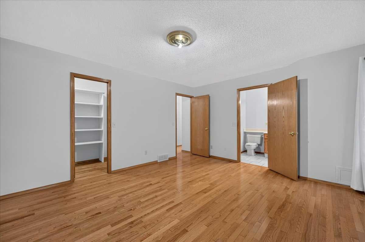 273 Sandarac Drive NW