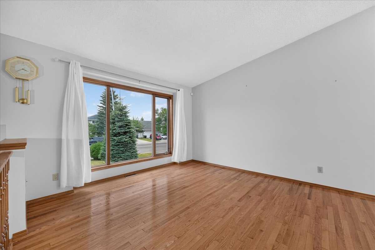 273 Sandarac Drive NW