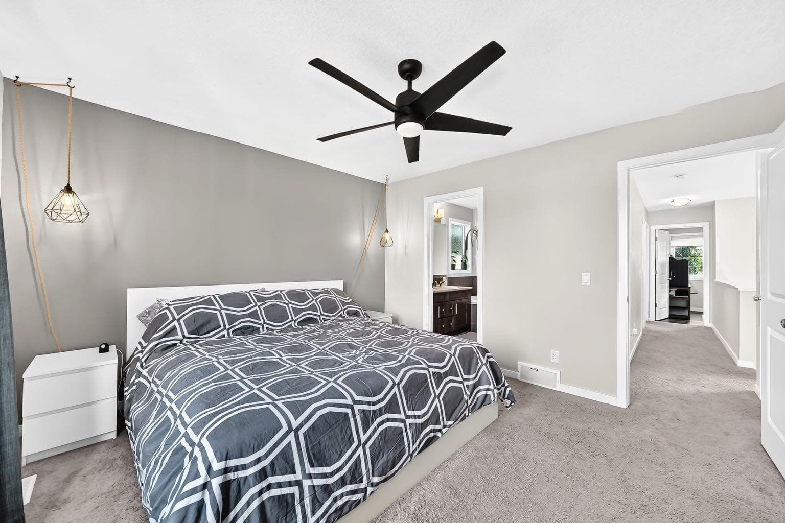 148 Copperpond Parade 