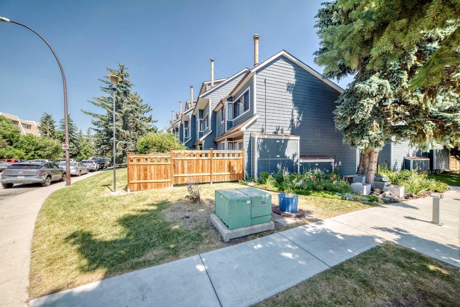 1, 208 Grier Terrace NE