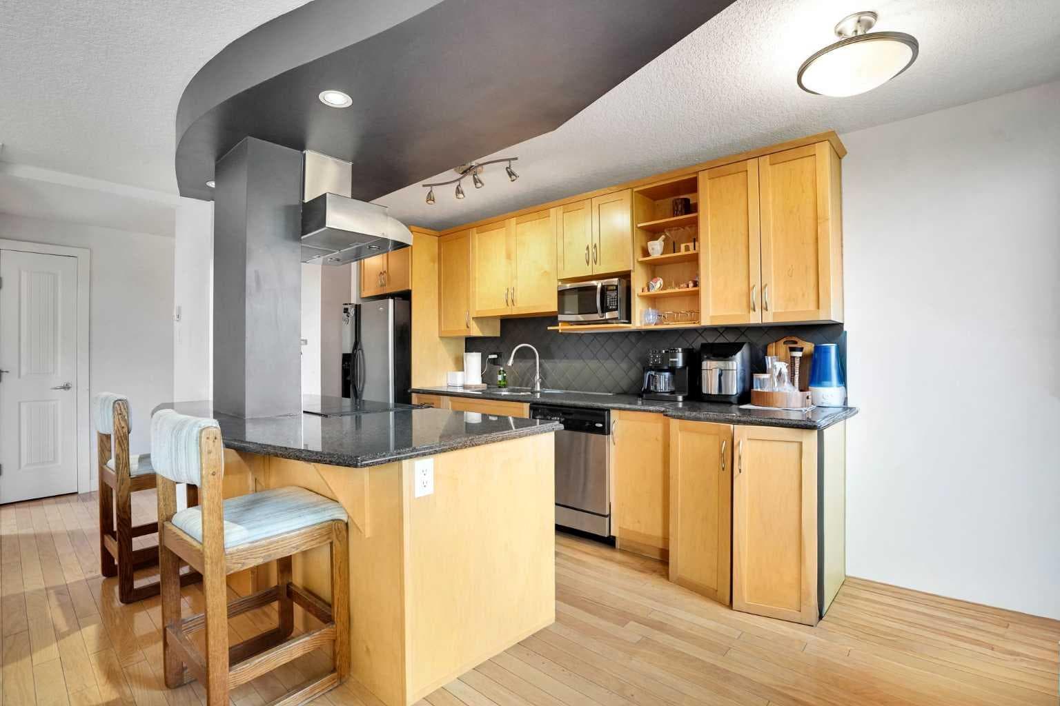 302, 1225 15 Avenue SW