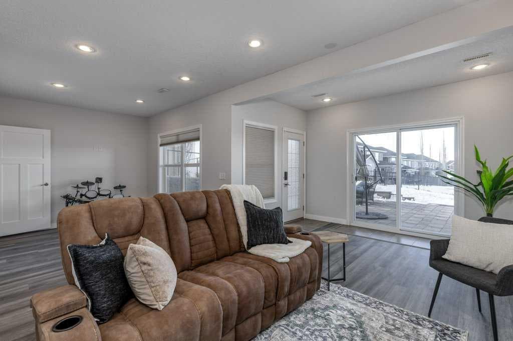 128 Sunset Park 