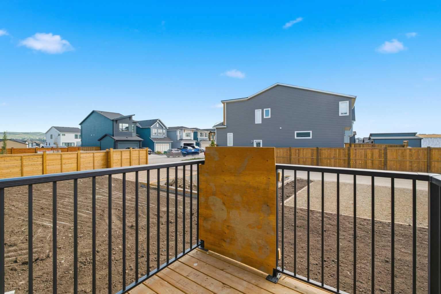 131 Royston Way NW