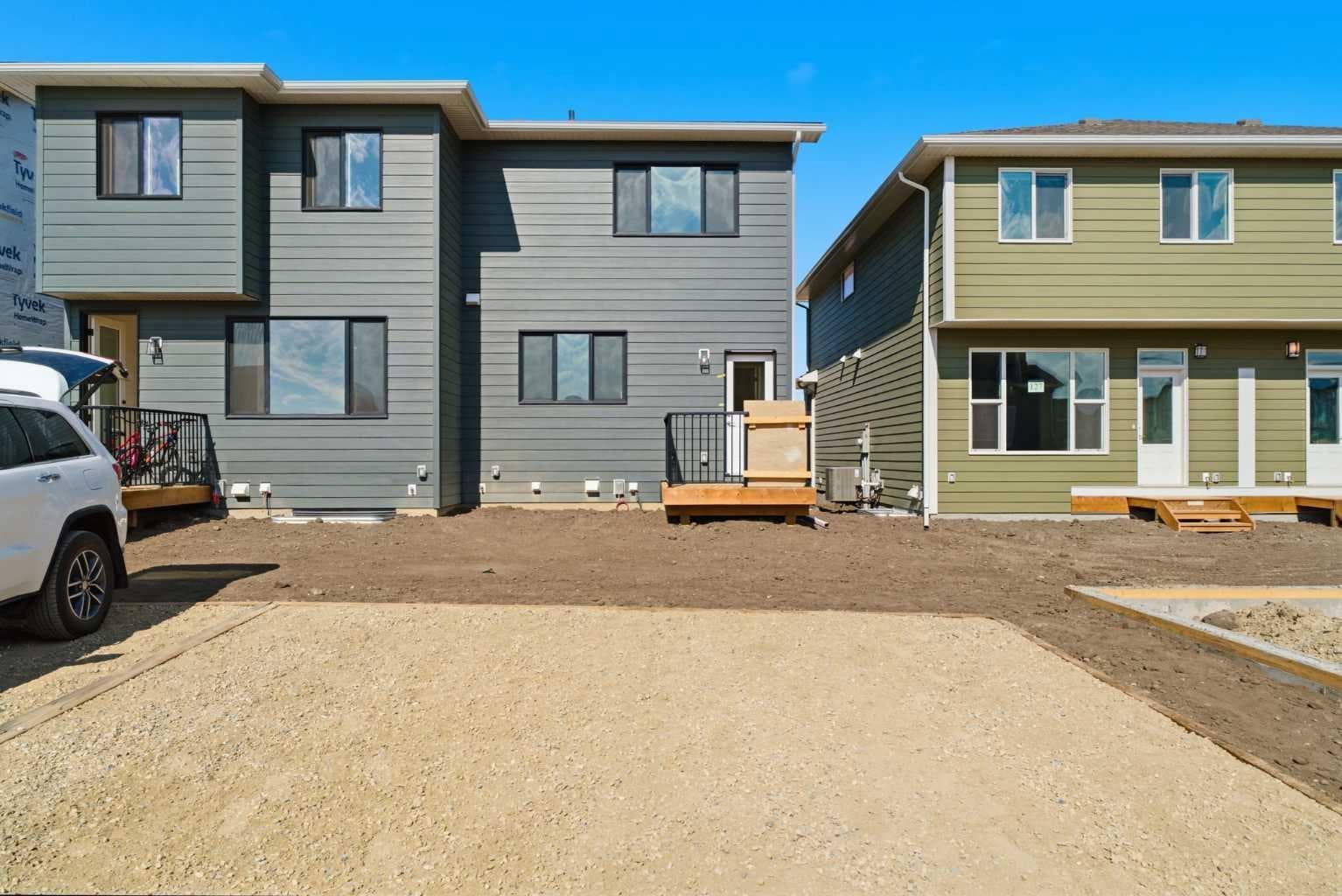 131 Royston Way NW