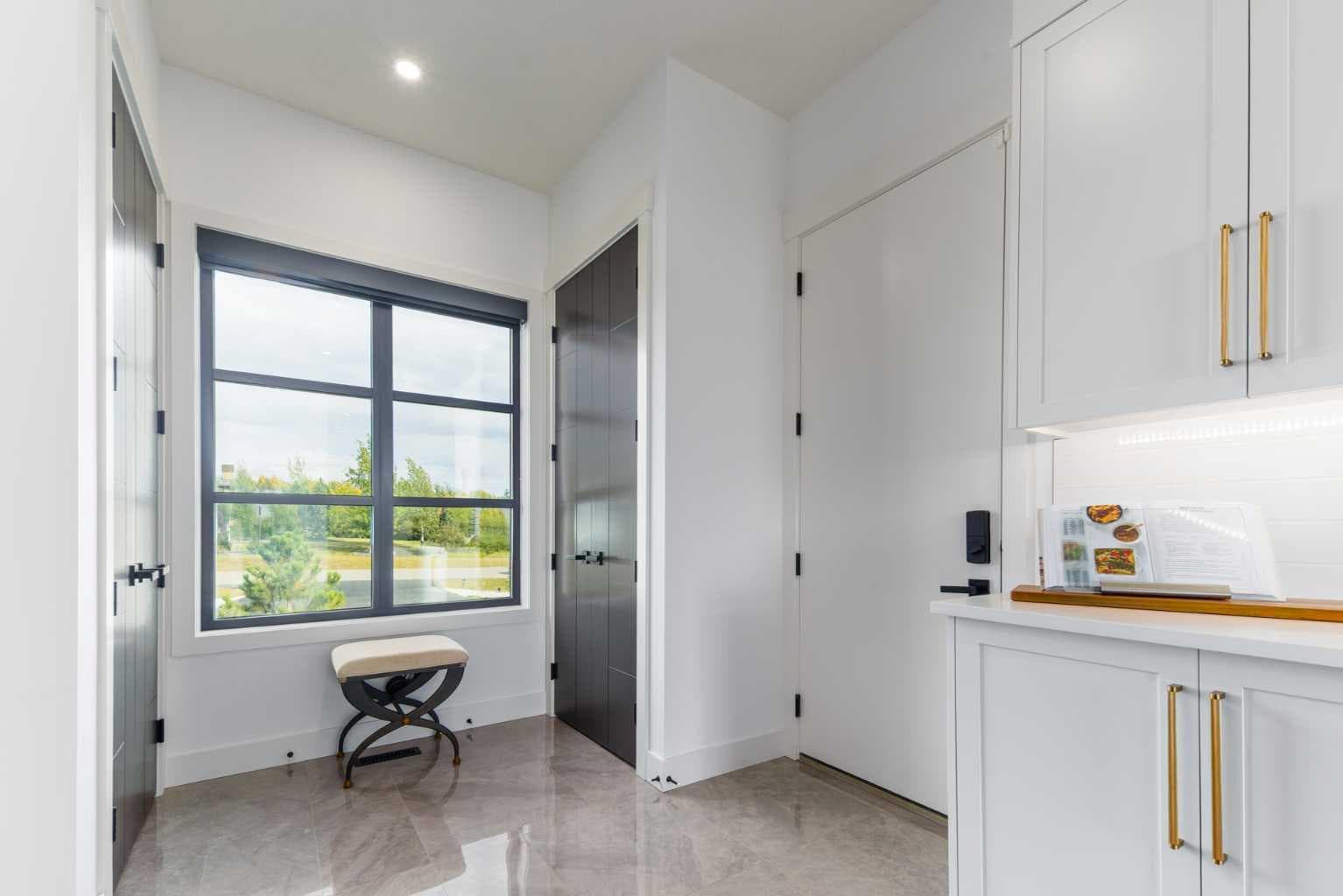 61 Silverhorn Boulevard 