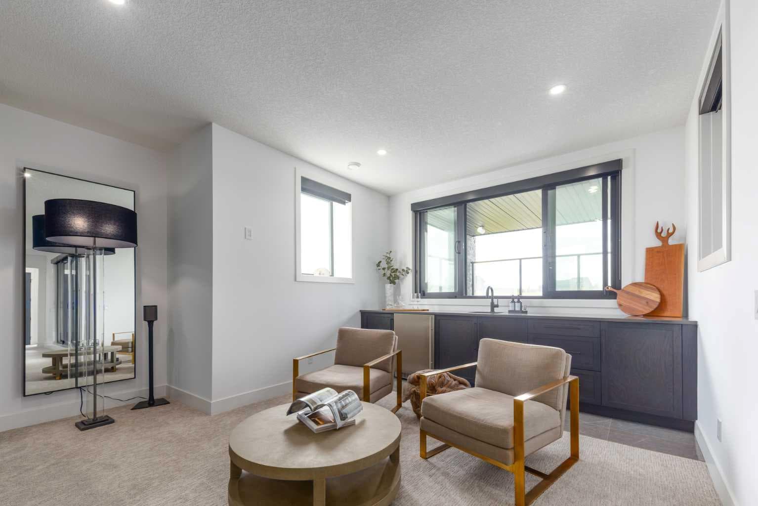 61 Silverhorn Boulevard 