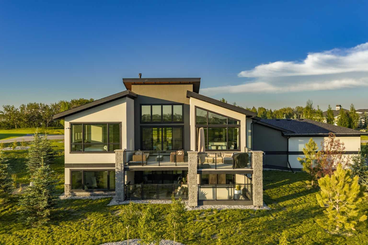 61 Silverhorn Boulevard 