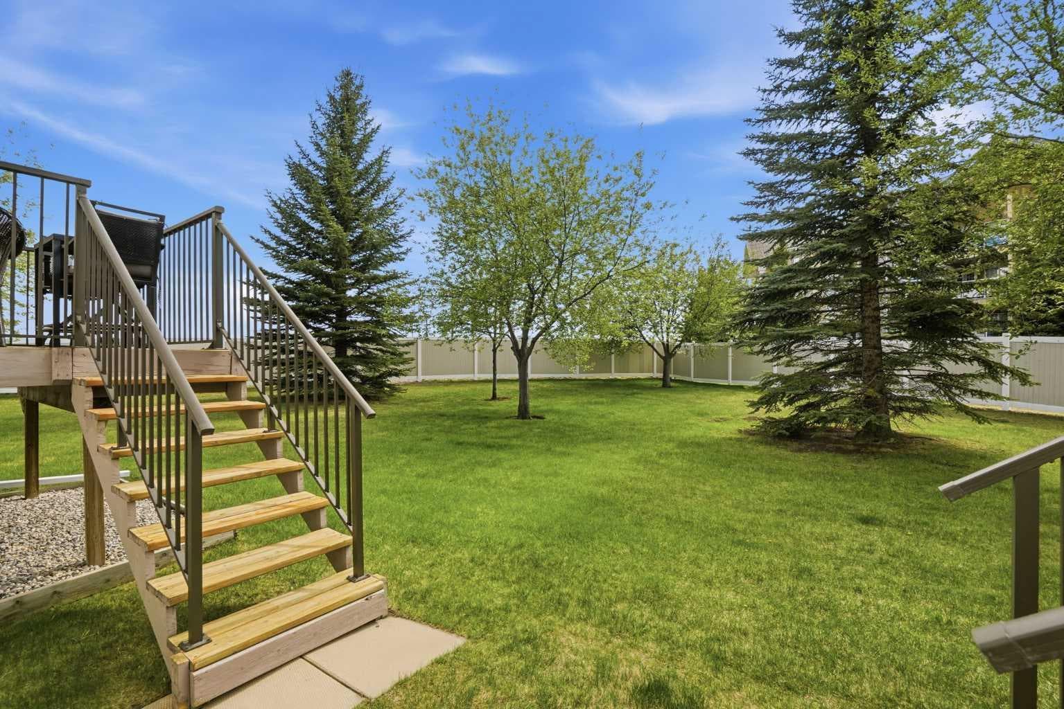 62 Country Hills Cove NW