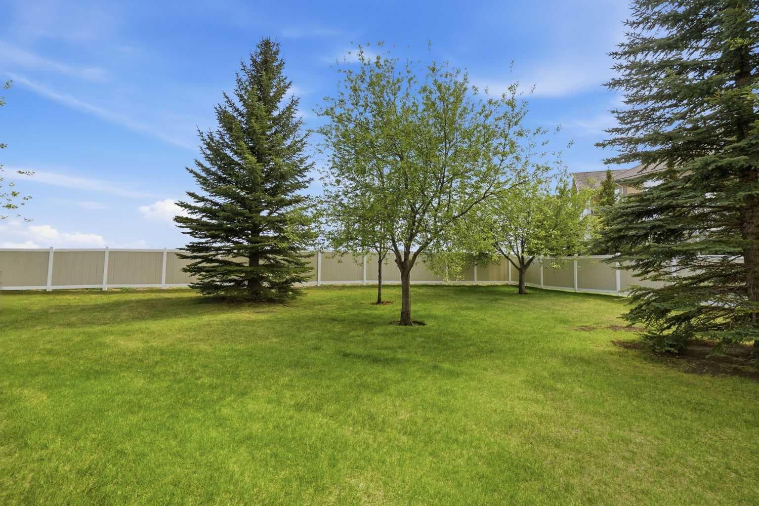 62 Country Hills Cove NW