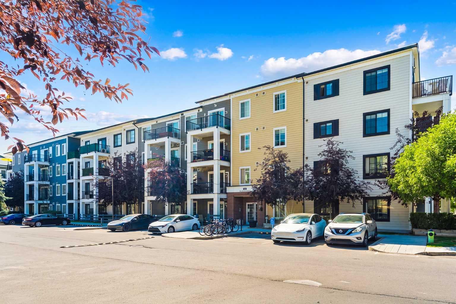 3417, 215 Legacy Boulevard SE