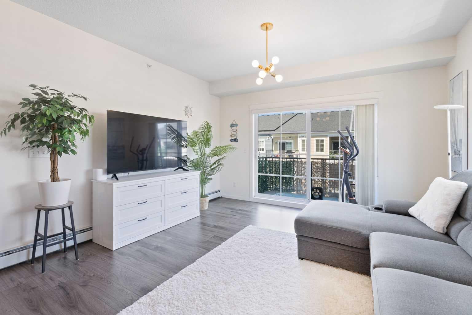 3417, 215 Legacy Boulevard SE