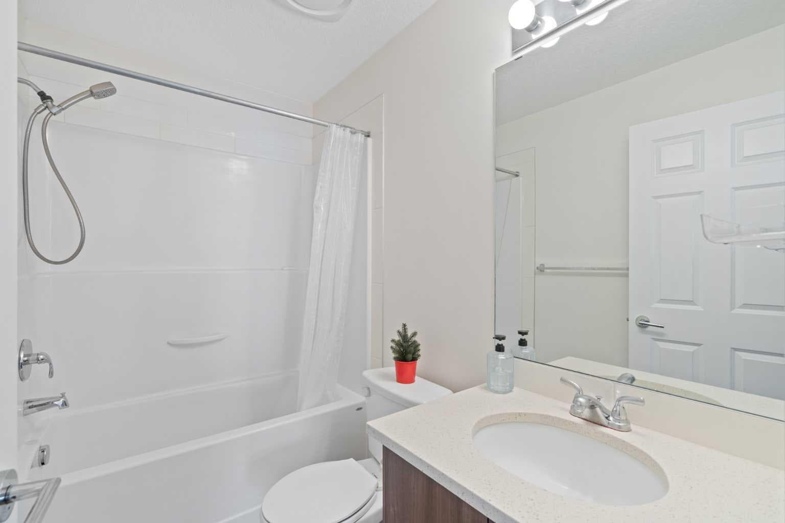 3417, 215 Legacy Boulevard SE