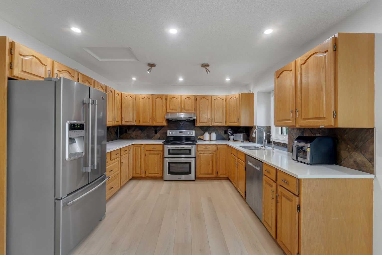 280140 Township Road 241A  